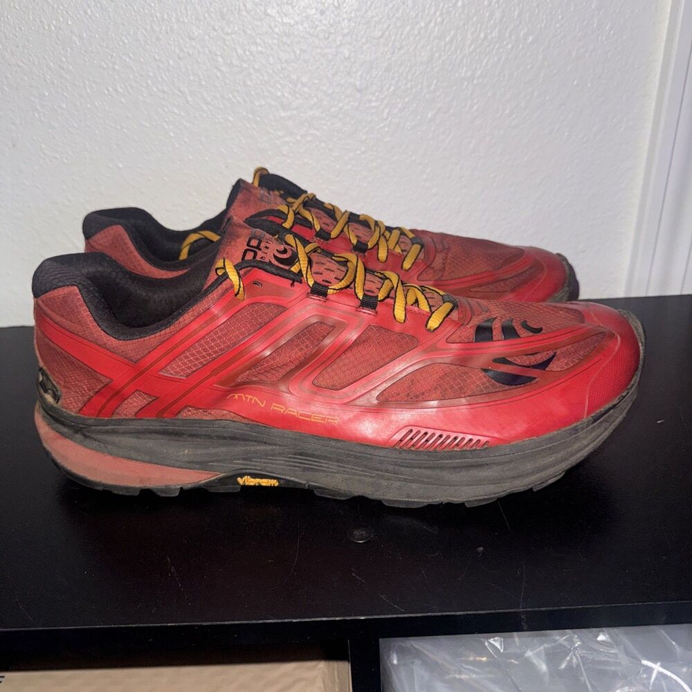 Topo Athletic MTN Racer Mens 13 Trail Running Shoes Red Vibram